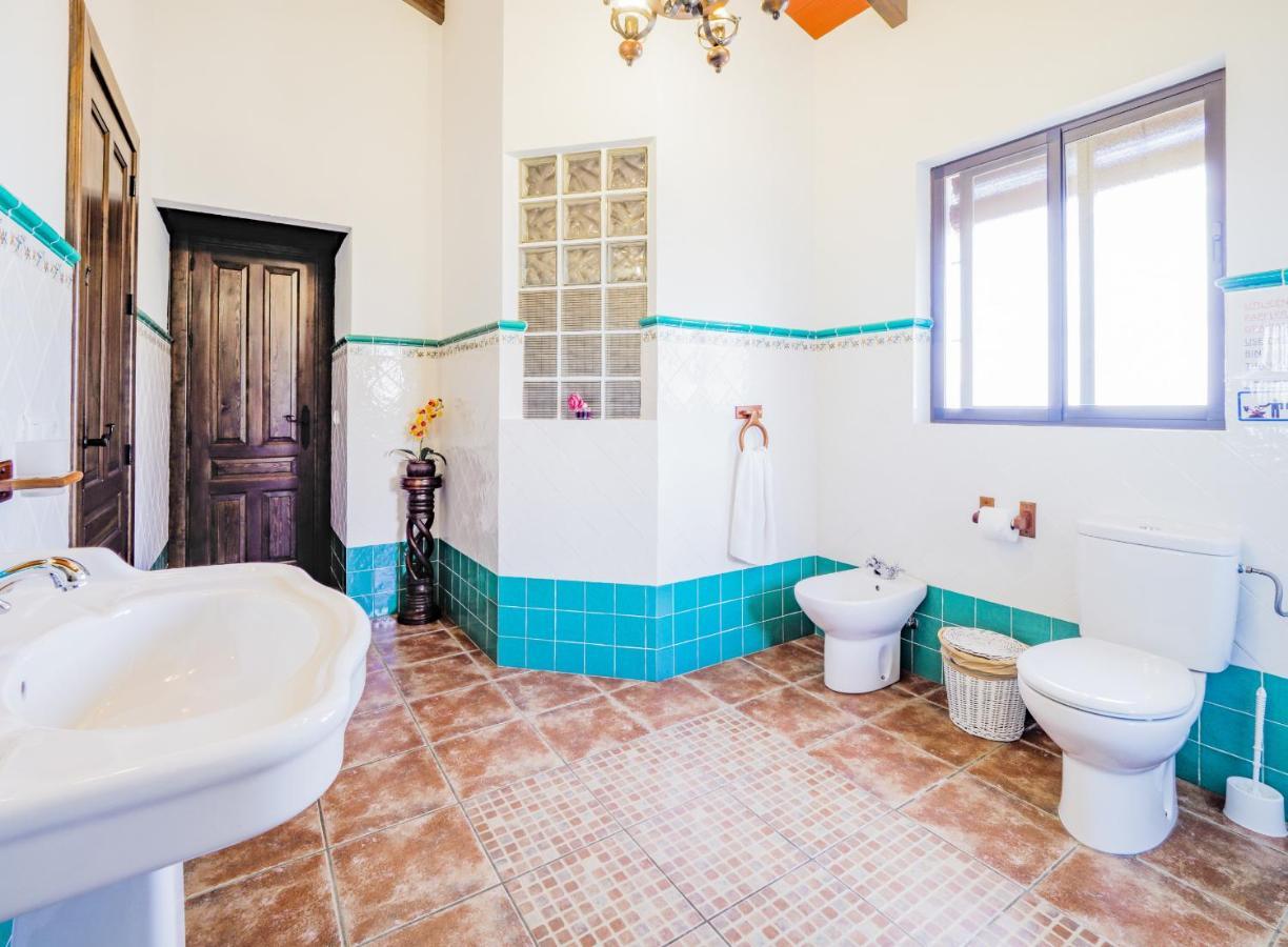 Cubo'S Villa Ruiz Alhaurin el Grande Exterior photo