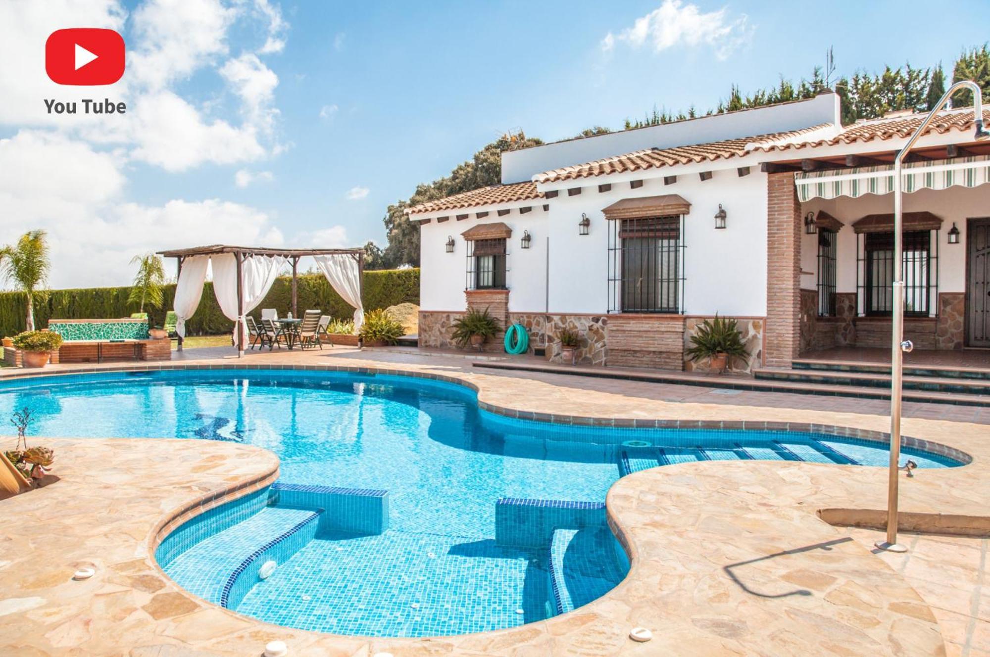 Cubo'S Villa Ruiz Alhaurin el Grande Exterior photo
